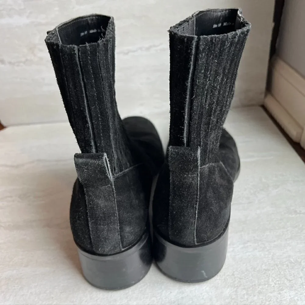 ** Dolce Vita Layton Black Suede Block Heel Almond Toe Ankle Bootie Women